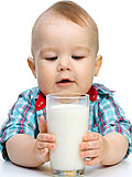 Картинка-анонс к статье Все об аллергии на коровье молоко у грудничков